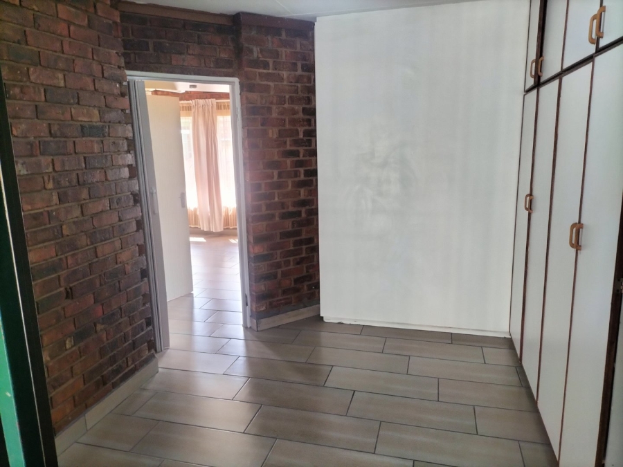 2 Bedroom Property for Sale in Uitsig Free State